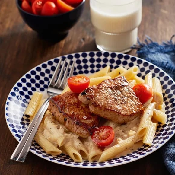 Fläskytterfilé med gräddig sås och pasta Recept ICA se