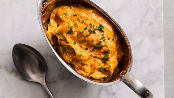 Bearnaisesås med sambal badjak och koriander