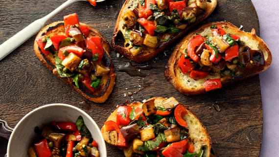 Bruschetta med aubergine och kapris