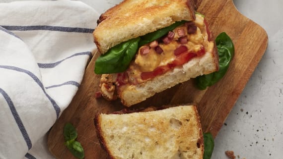 Italiensk vego club sandwich