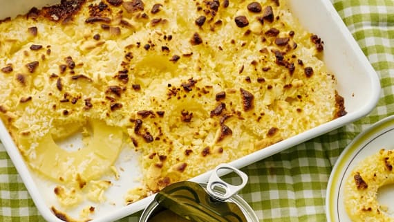 Gino på konserverad ananas med kokos och vit choklad