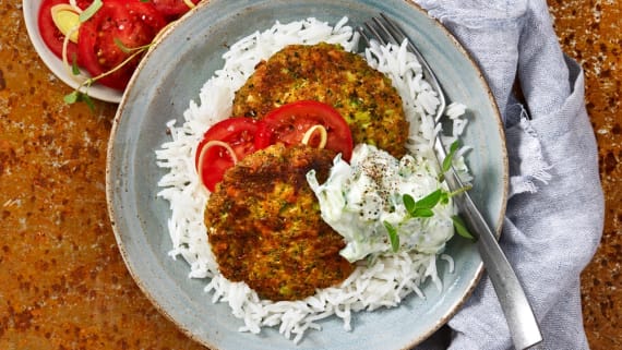 Broccolifritters med tzatziki