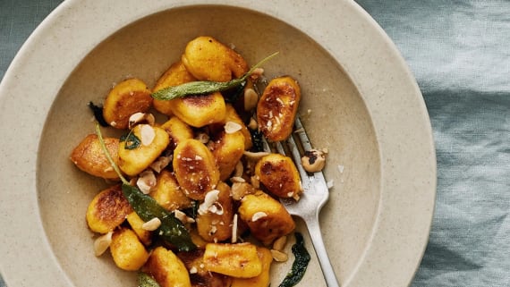 Gnocchi med saffran och salvia