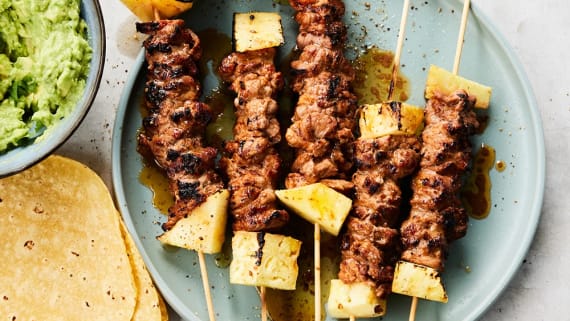 Karréspett med ananas och guacamole