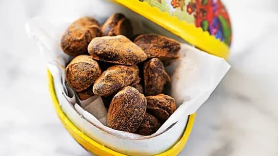 Chokladdoppade lakritsmandlar