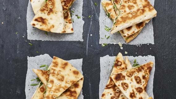 Tunnbrödsquesadilla med prästost