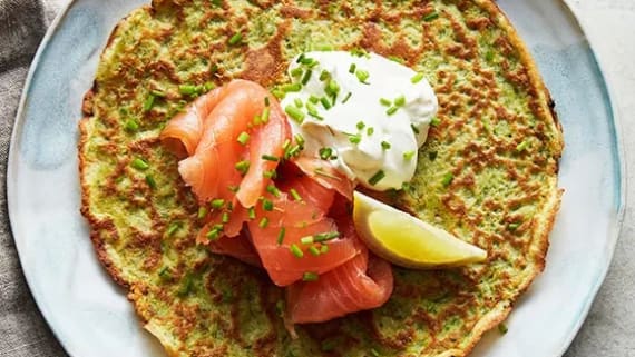 Örtpannkaka med rökt lax