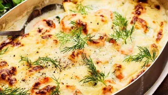 Fiskgratäng med räkor och dill