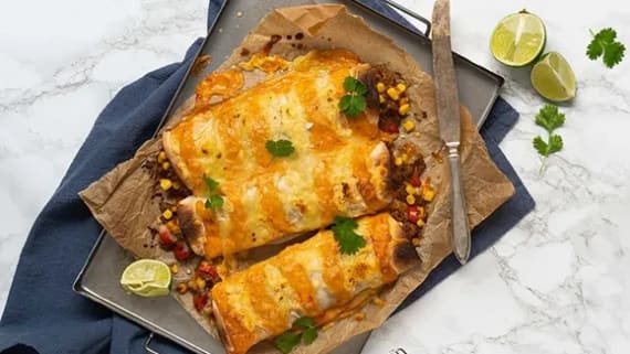 Enkla enchiladas med paprikaost