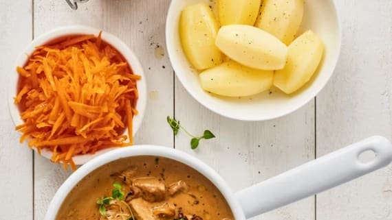 Gräddig fläskgryta med timjan