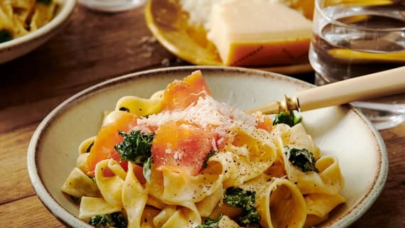 Pasta med mascarpone och lax