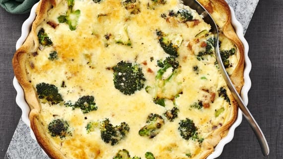 Ostpaj med broccoli