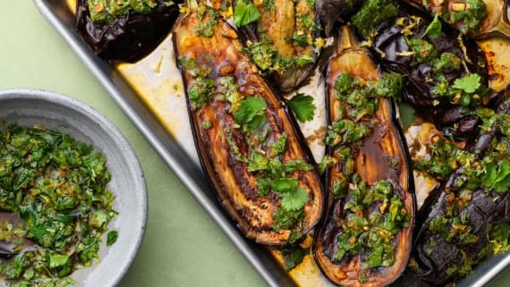 Ugnsbakad aubergine med chermoula