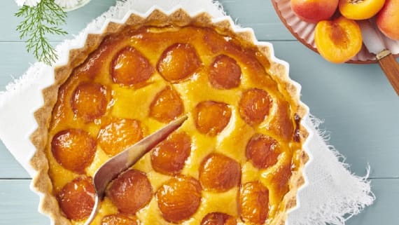 Aprikospaj med mandelmassa