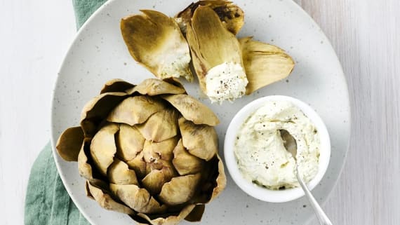 Kokt kronärtskocka med citron- och dragonsmör