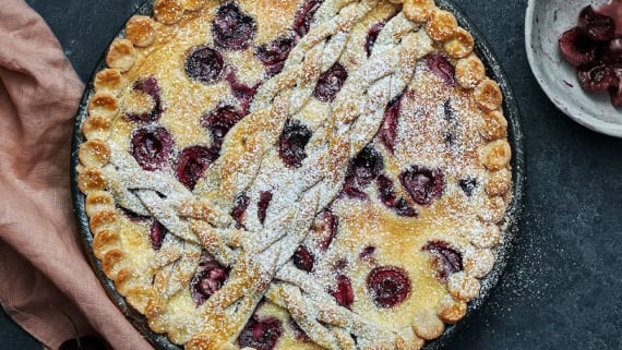 Tarte med körsbär och mascarpone