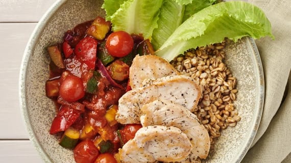 Kalkon med ratatouille och oregano
