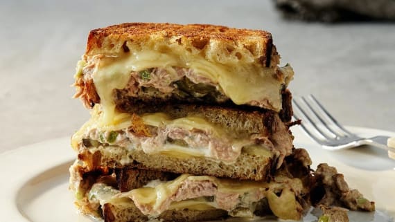 Hot tuna melt