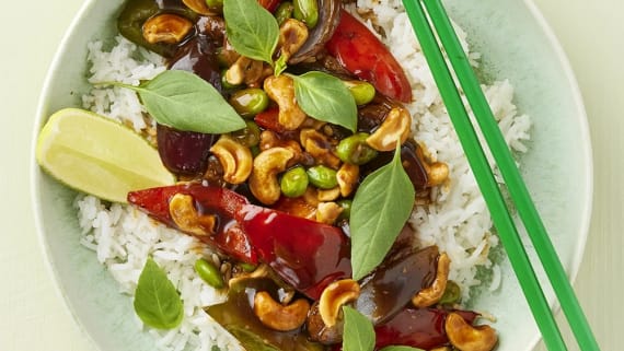 Grönsaker i ostronsås med cashewnötter