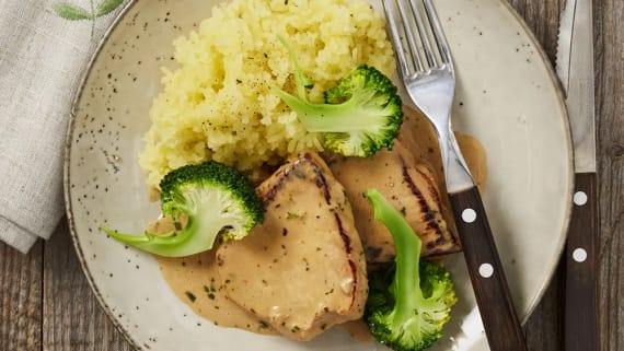 Fläskytterfilé i dragonsås med pressad potatis