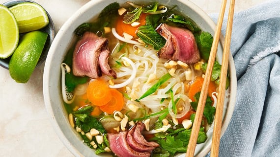 Vietnamesisk pho med biff