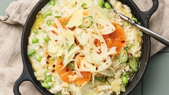 Risotto på grötris med citrus- och fänkålssallad
