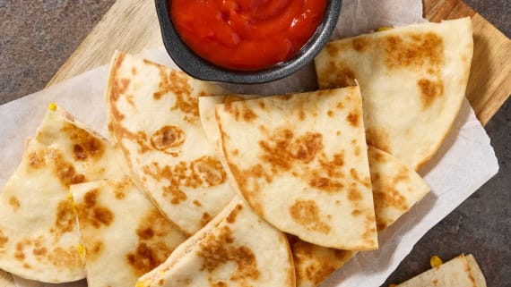 Quesadilla med skinka och mjukost med jalapeño