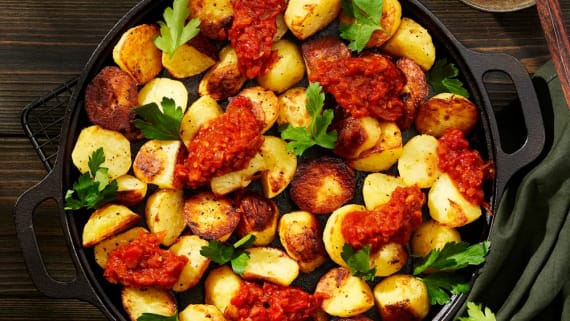 Patatas bravas
