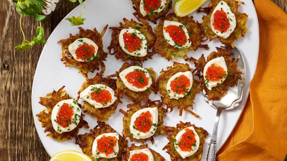 Latkes med crème fraiche och rom