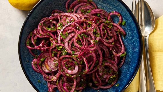 Löksallad med sumak