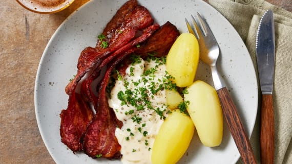 Stekt fläsk med löksås