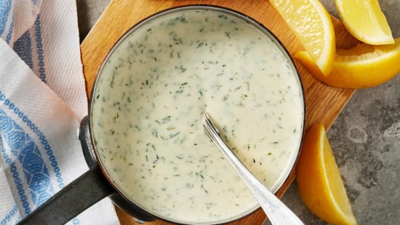Varm fisksås med dill