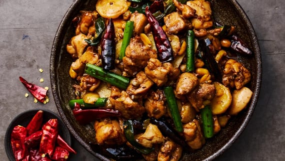 Kung pao-kyckling med jordnötter och sichuanpeppar