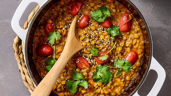 Asiatisk linsgryta med tomat