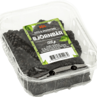 En plastförpackning med björnbär från märket Björnbär innehållande mörka bär.