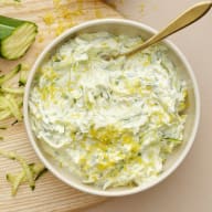 Tzatziki med zucchini