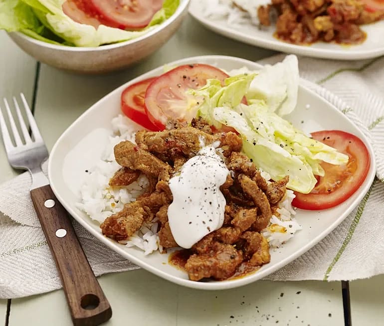 Kebab med gräddfil och tomat | Recept ICA.se