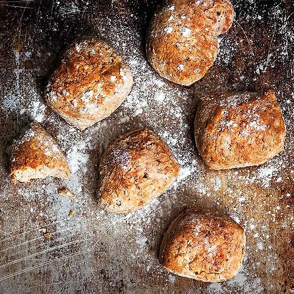 Kalljästa rågfrallor | Recept ICA.se