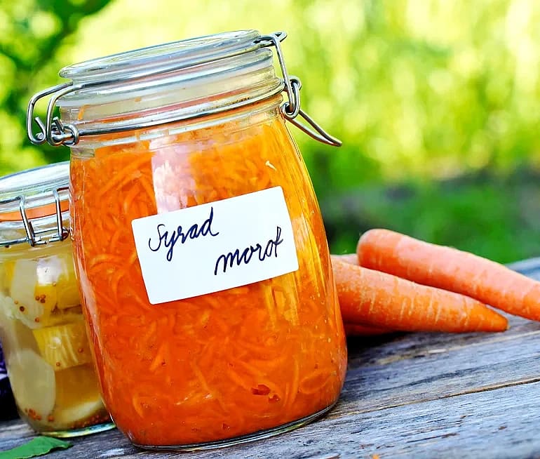 Syrad morot med vitlök och dill | Recept ICA.se