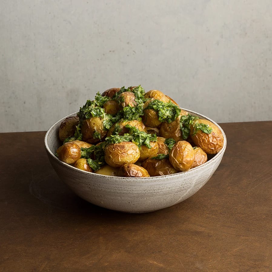 Rostad färskpotatis med örtolja och parmesan