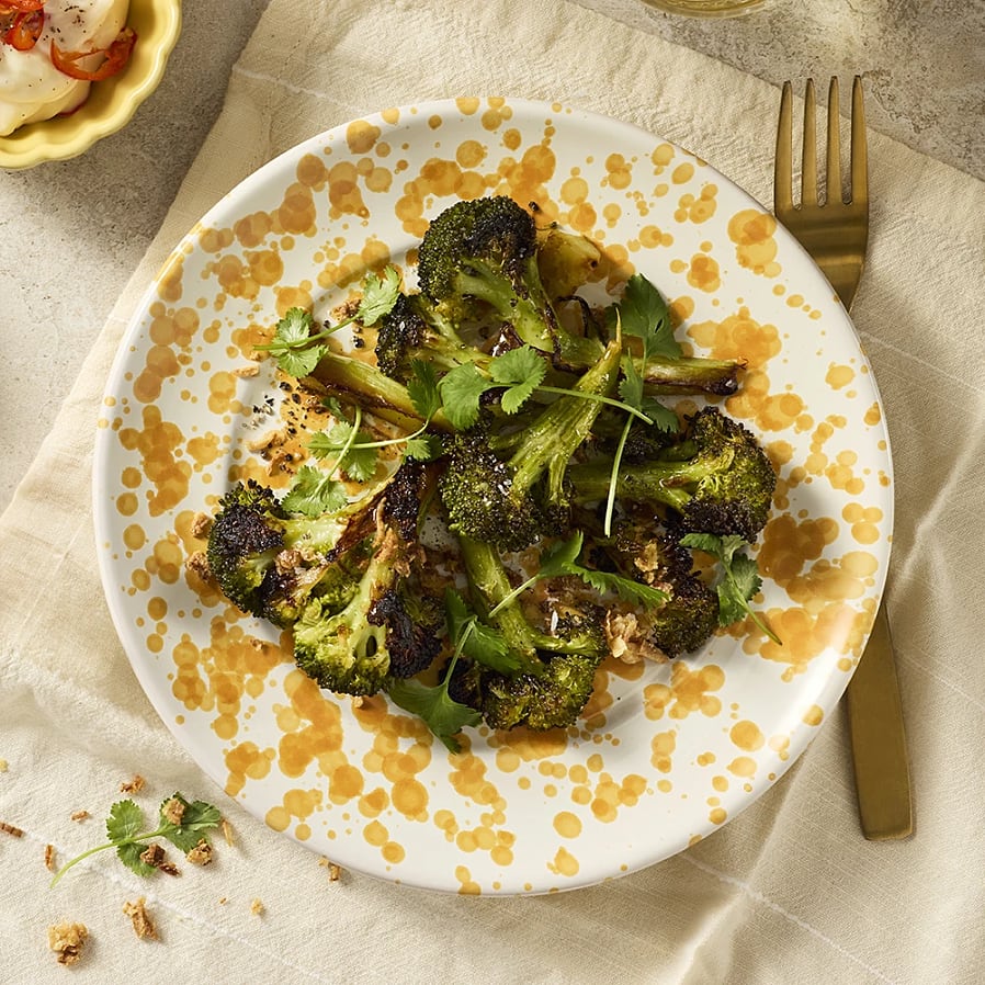 Sojarostad broccoli med chilimajonnäs