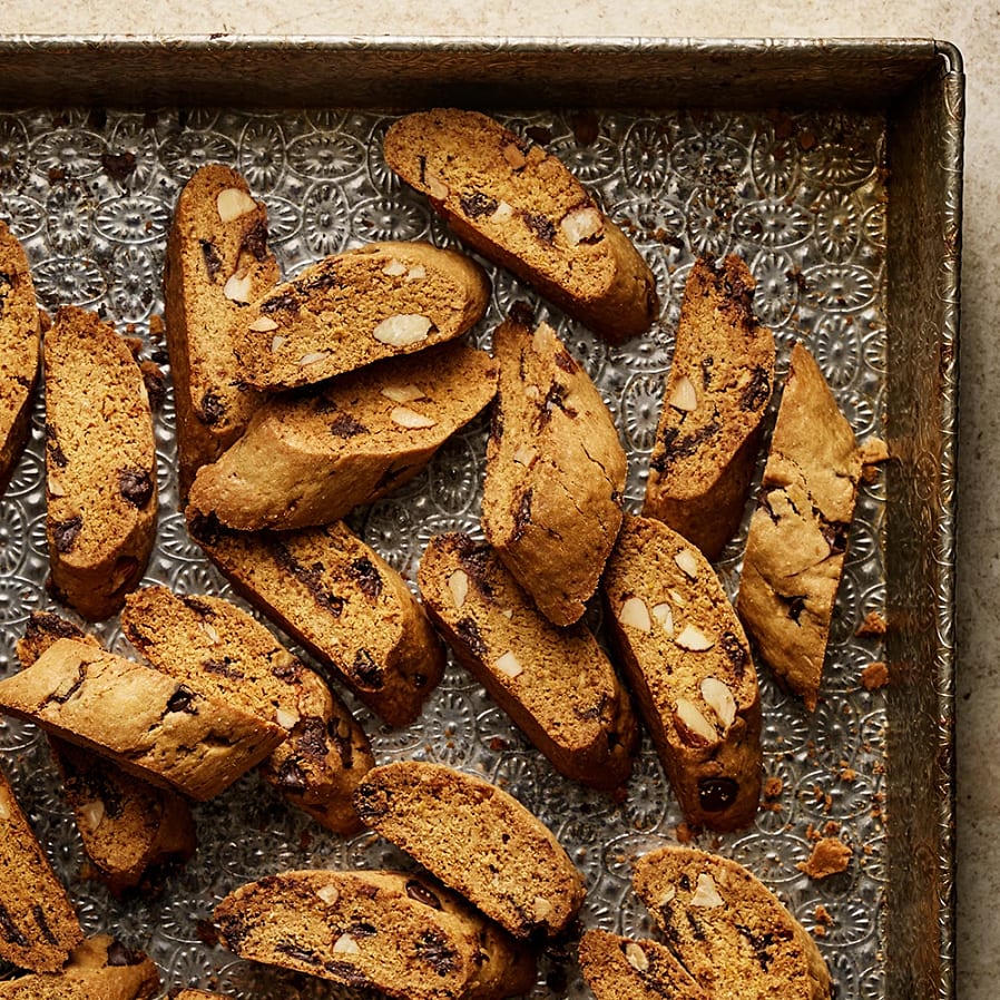 Biscotti med brynt smör, mörk choklad och apelsin