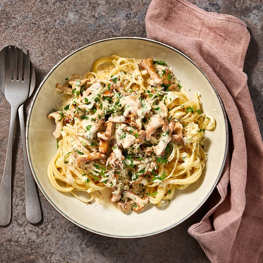 Krämig kantarellpasta med parmesan