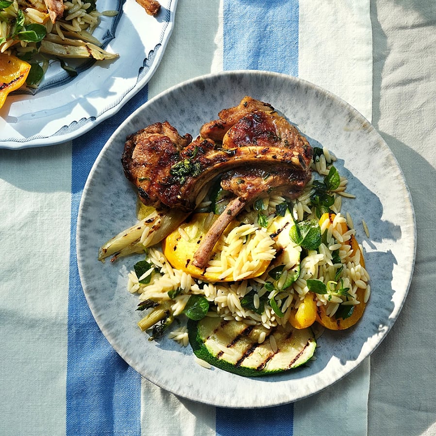 Lammracks med risoni och grillade grönsaker
