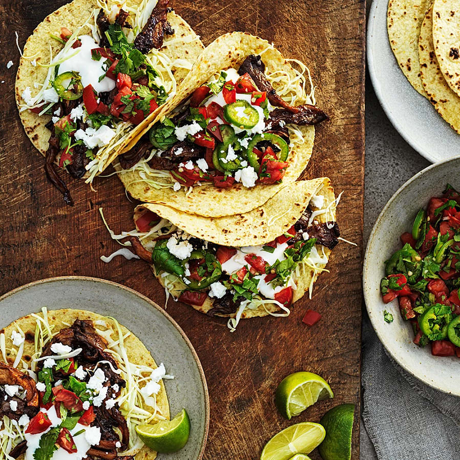 Tacos med chipotlesvamp, koriandersalsa och fetaost