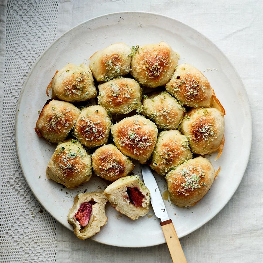 Bröd med brie, fikon och rosmarin
