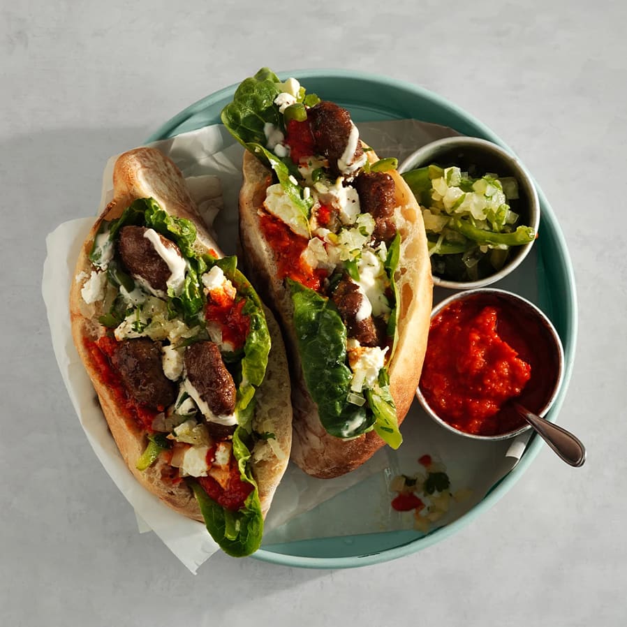 Pita med lammfärs och tahinisås