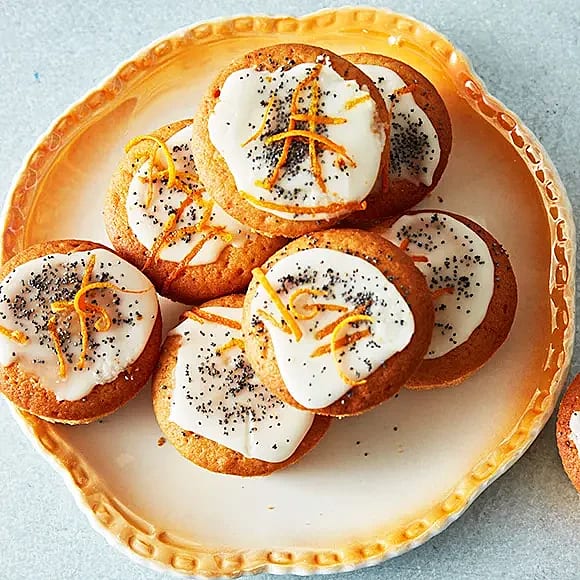 Poppy seed muffins med lemon curd
