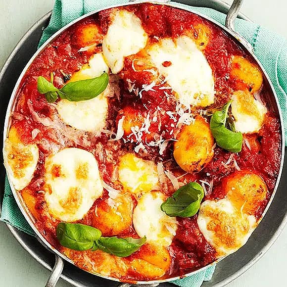 Gnocchi med tomat och mozzarella