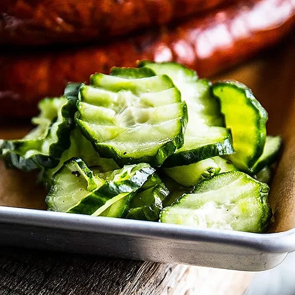 Inlagd gurka med ingefära och jalapeño | Recept ICA.se